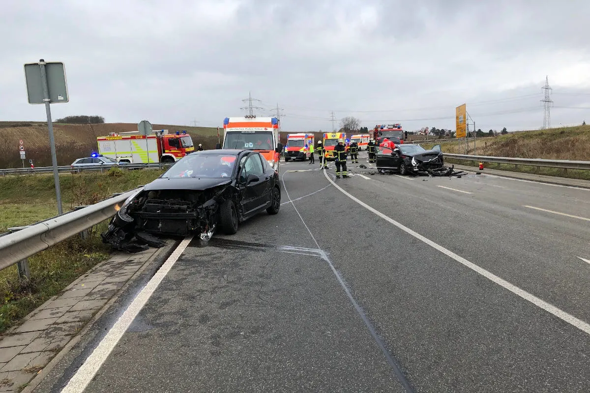 B41 Bad Kreuznach – Vorfahrtsverstoß führt zu Verkehrsunfall mit drei Verletzten