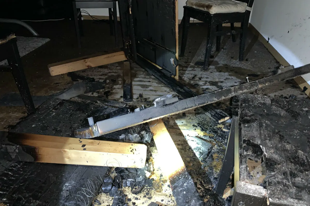 Hombrechtikon ZH - Wohnung nach Adventskranzbrand unbewohnbar!