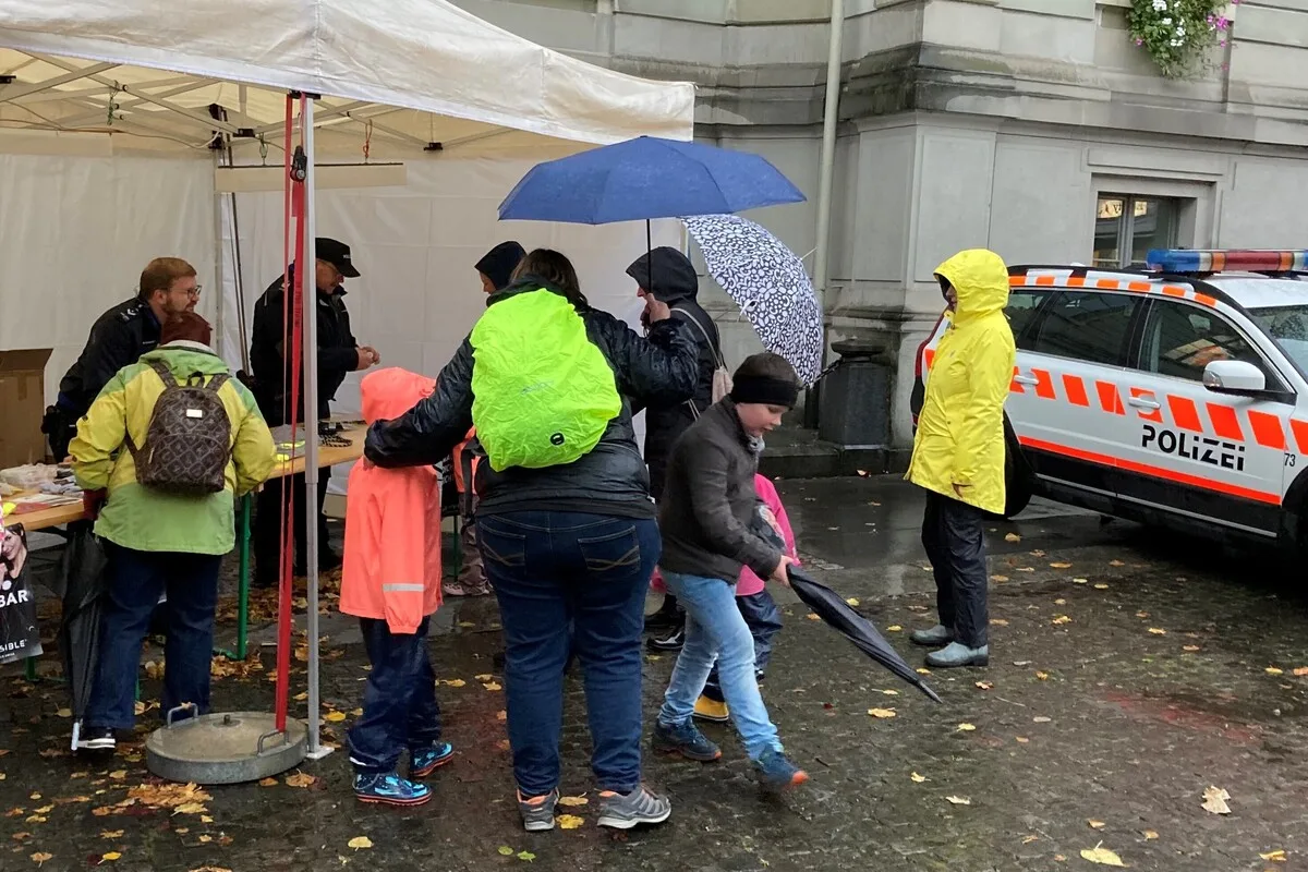 Glarus - Kantonsweite Aktion «Licht gibt Sicht» - Mehrere Ordnungsbussen ausgestellt 
