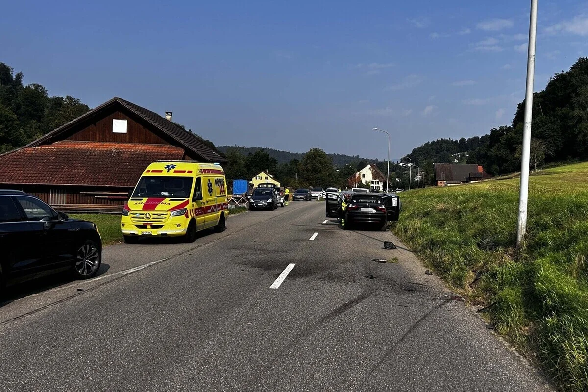 Schöftland AG – Bei Unfall überschlagen 