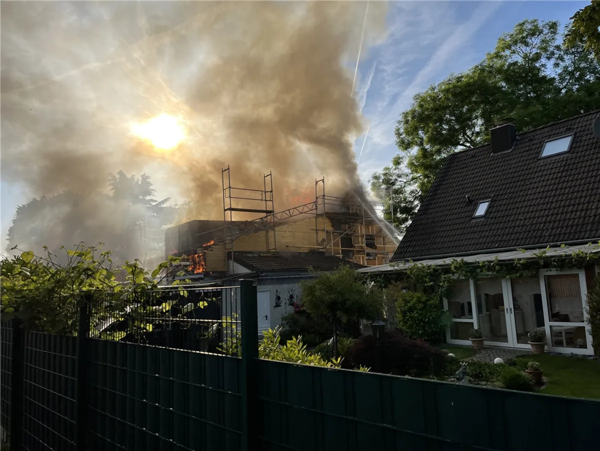 Langenfeld – Ermittlungen nach Brand eines Einfamilienhauses