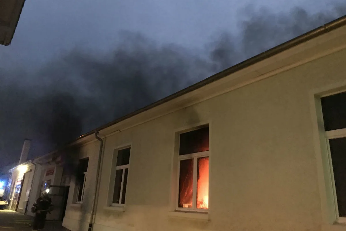 Zuzgen AG - Brandausbruch in Motorrad-Werkstatt