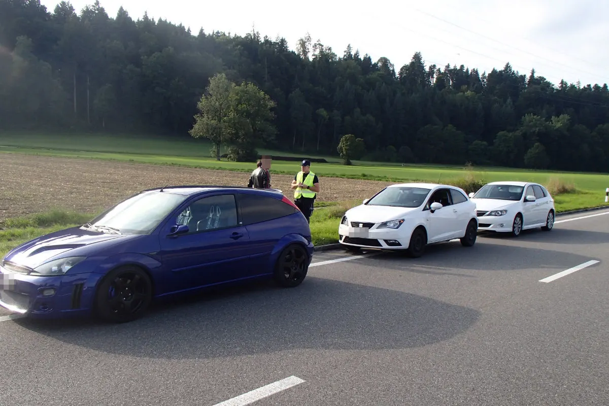 Schöftland AG - Auto ausgebremst und Unfall verursacht - Ford Kuga gesucht