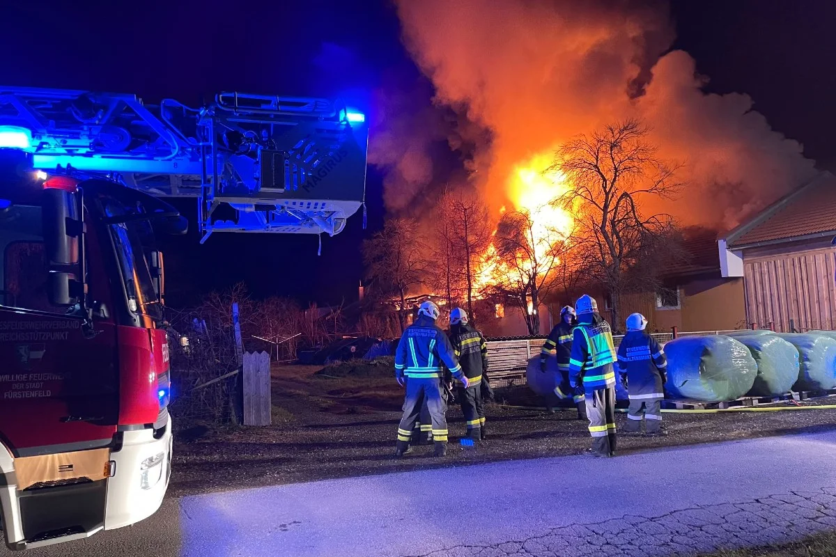 Großwilfersdorf - Großeinsatz der Feuerwehr bei Großbrand in einer Garage