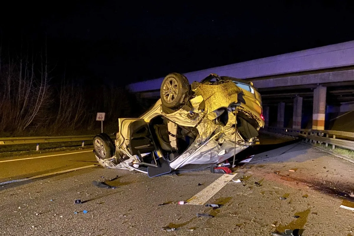 Mülligen/A3 AG -  32-Jähriger BMW-Fahrer verunfallt und landet auf dem Dach