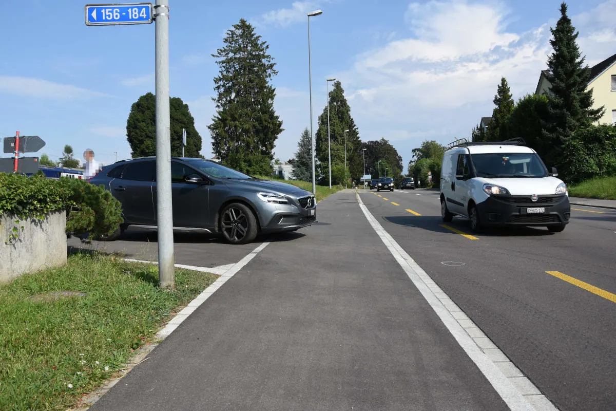 Unfall Rapperswil-Jona SG – Velofahrerin verletzt nach Kollision mit Auto