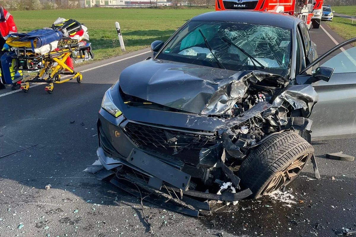 Kleinostheim – Eine Tote und zwei Schwerverletzte nach Unfall