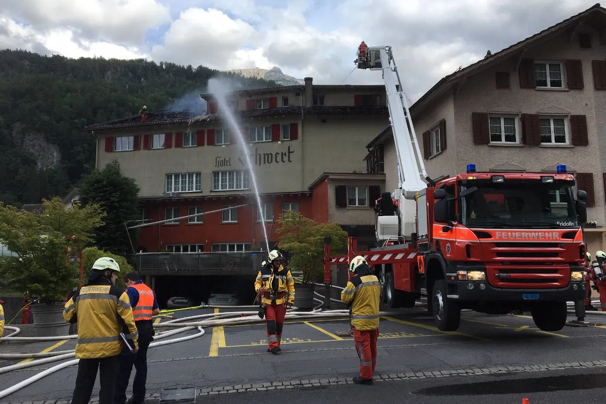 Netstal GL – Brand im Hotel Schwert