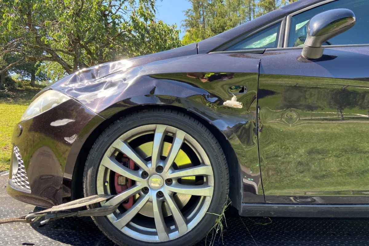 Hottwil AG - Tragischer Unfall zwischen Radrennfahrer und Auto