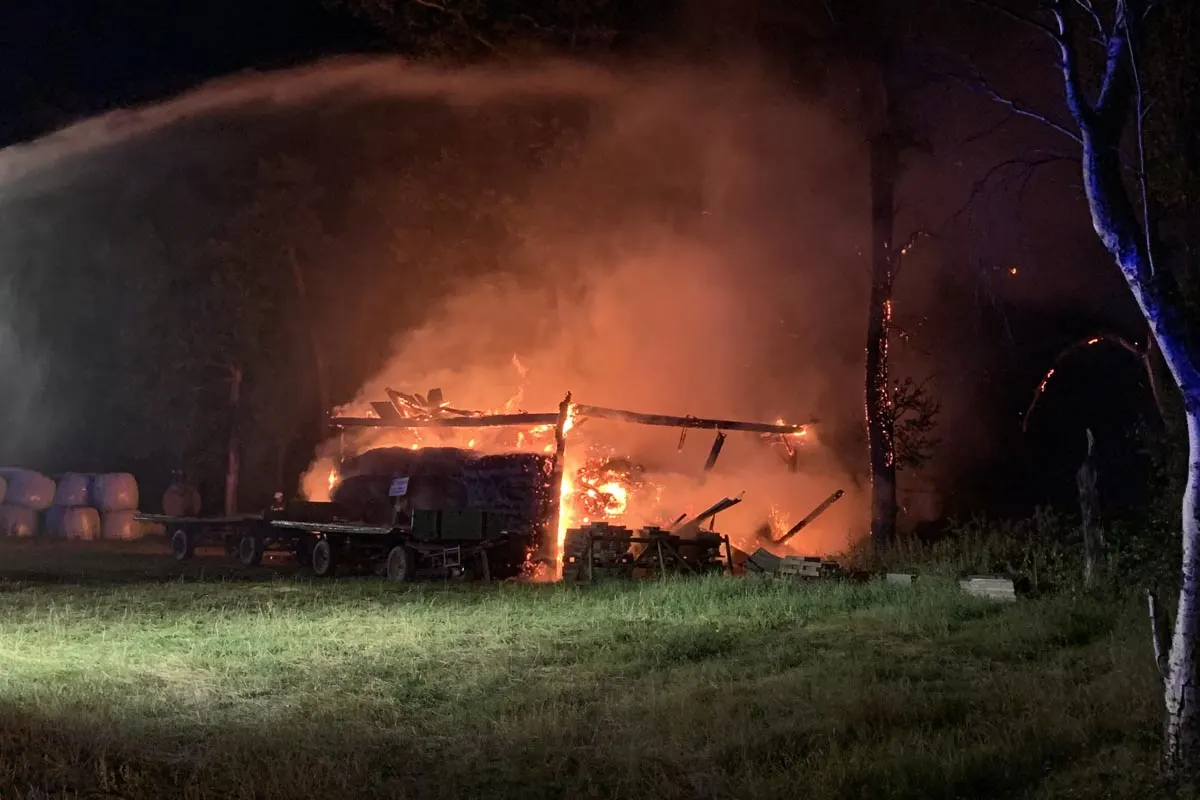 Boitzen / Steddorf  - Heulager durch Feuer vernichtet