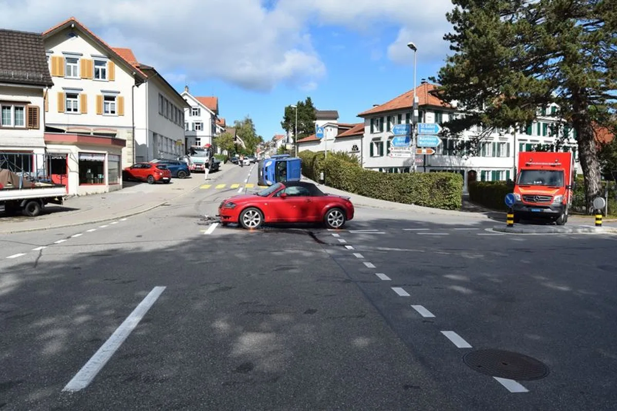 Heiden AR - Kollision zwischen Personenwagen und Lieferwagen