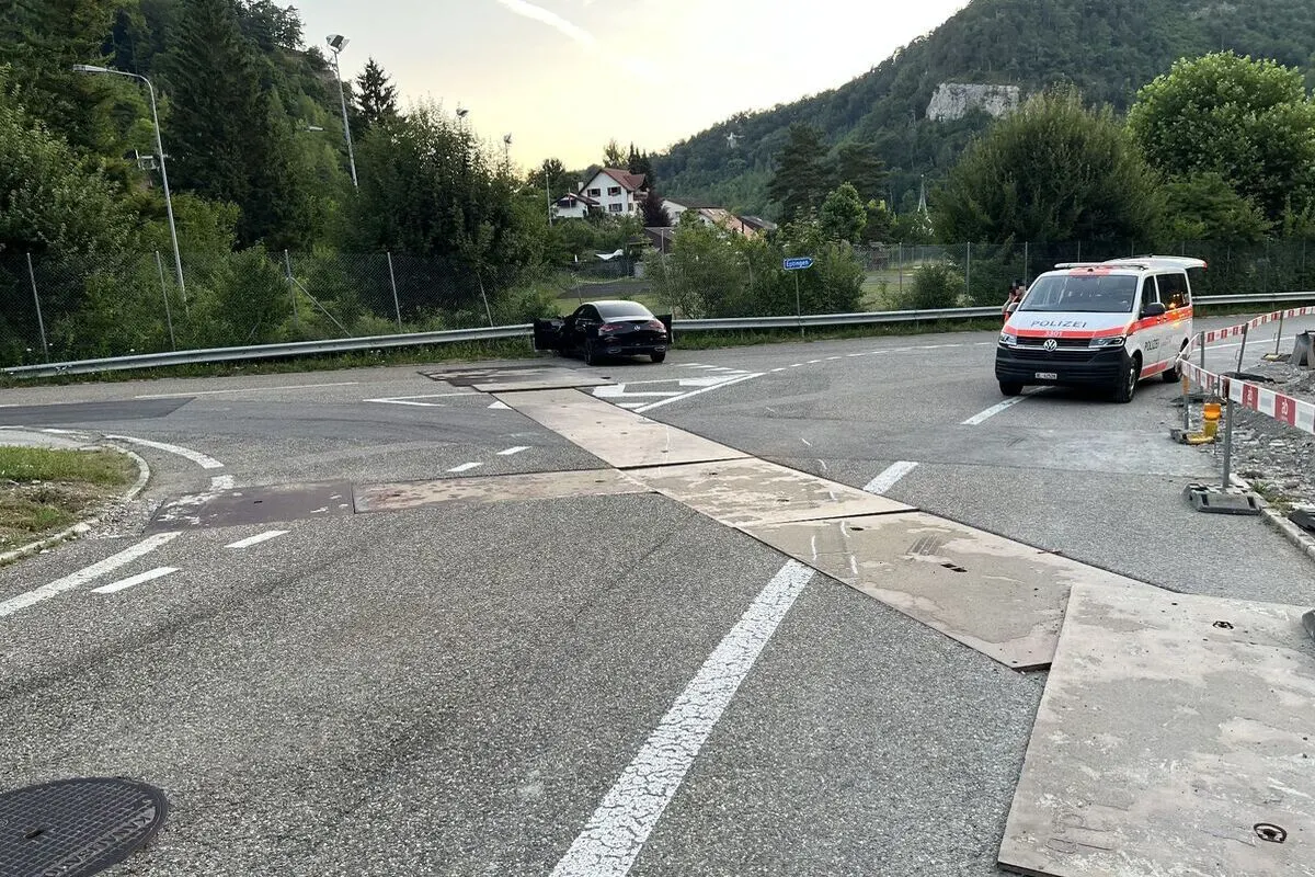 Eptingen BL – Jugendliche verunfallen mit gestohlenem Auto