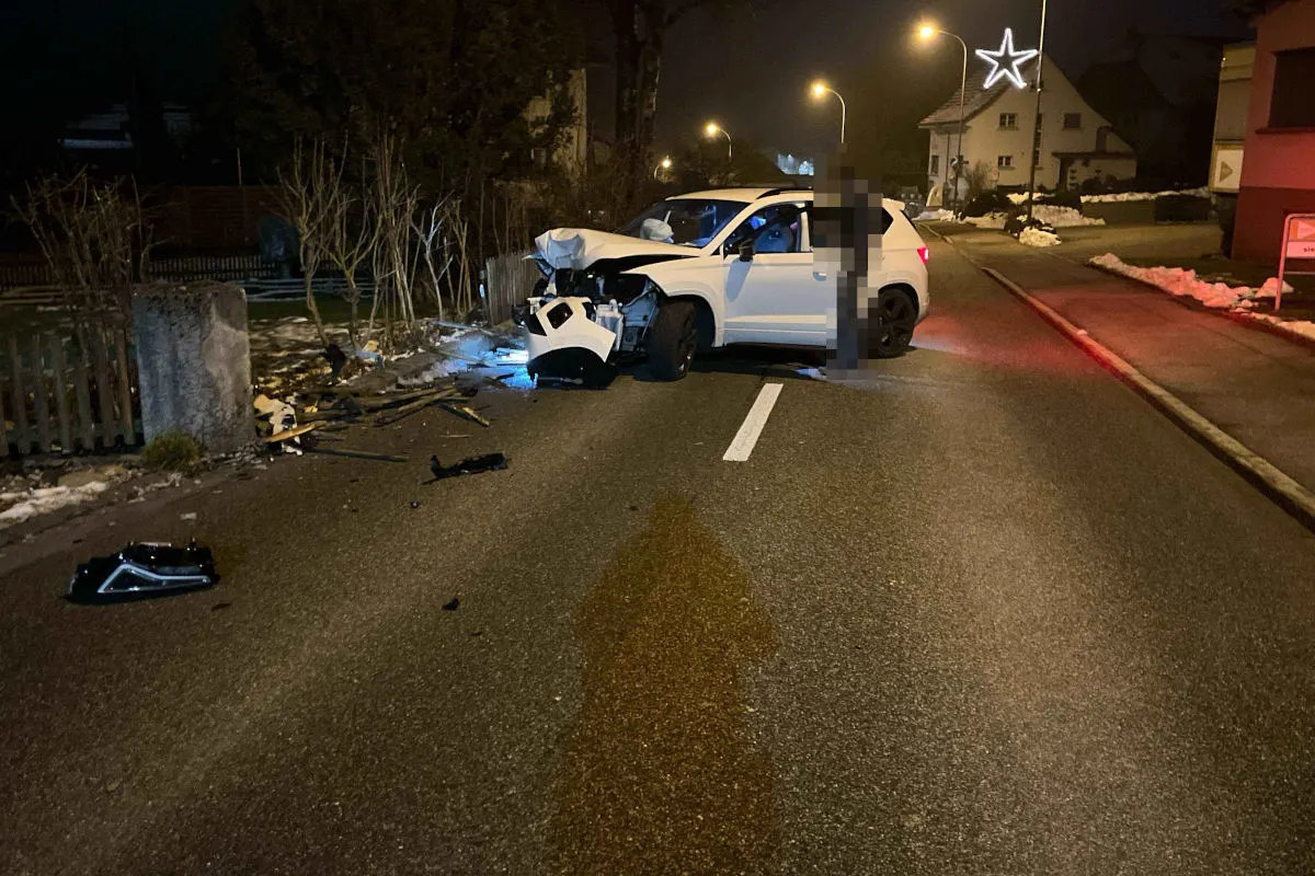 Fulenbach SO – Auto erleidet bei Selbstunfall Totalschaden