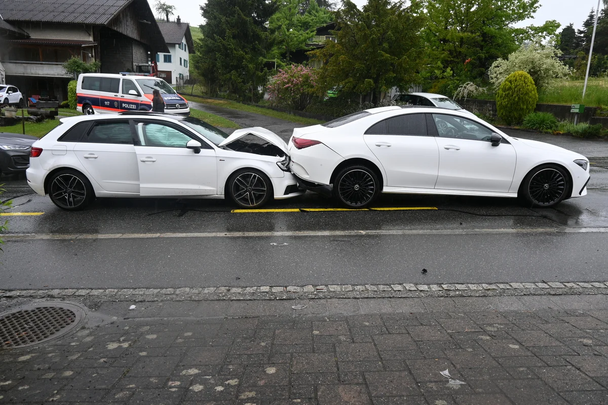 Unfall in Mauren FL – Ins Heck des vorausfahrenden Autos geprallt 
