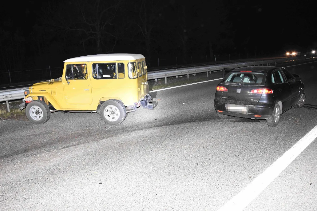 Totalschaden in Balgach SG - Überholmanöver endet mit einem Unfall - zwei Personen verletzt