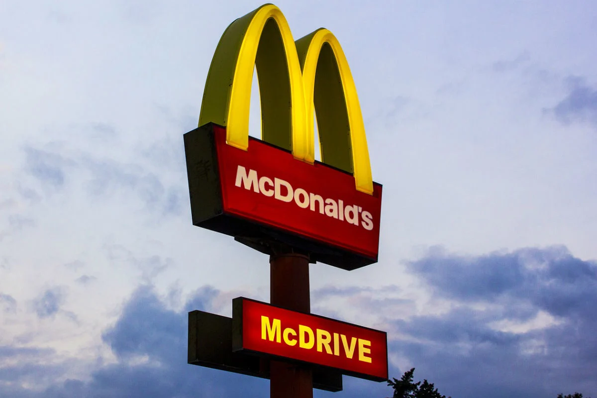 Geseke - Im McDrive beim Bestellen eingeschlafen