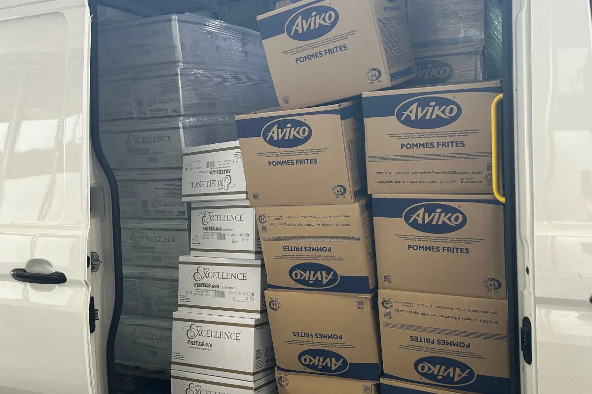 Pratteln BL – Zoll stoppt Transport von Pommes und Fleisch