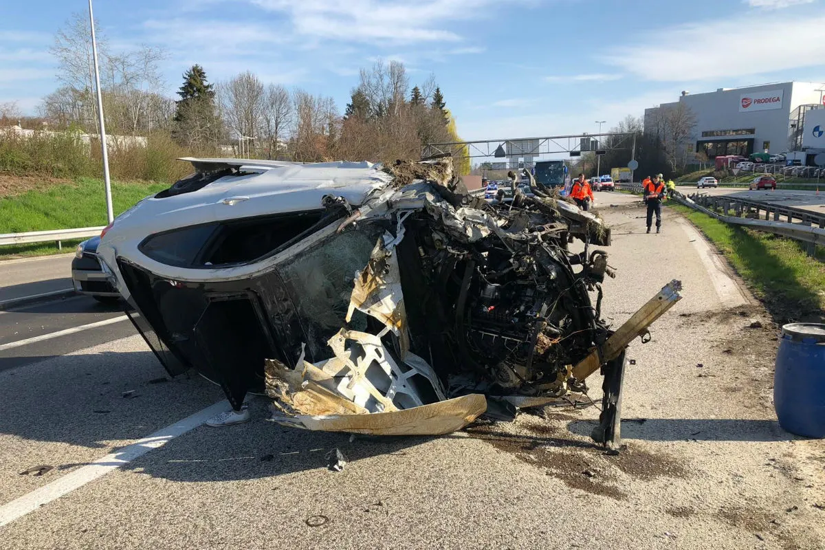 St. Gallen SG - Heftiger Crash auf der Autobahn - Zeugenaufruf