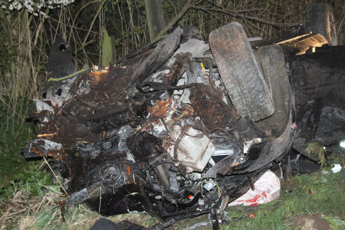 Unfall mit lebensgefährlich und schwer verletzten Personen