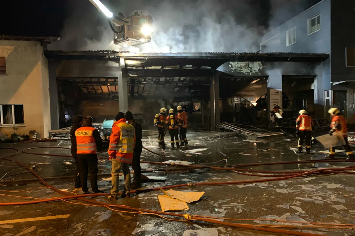 Schaan FL - Heftige Explosion in einer Autogarage