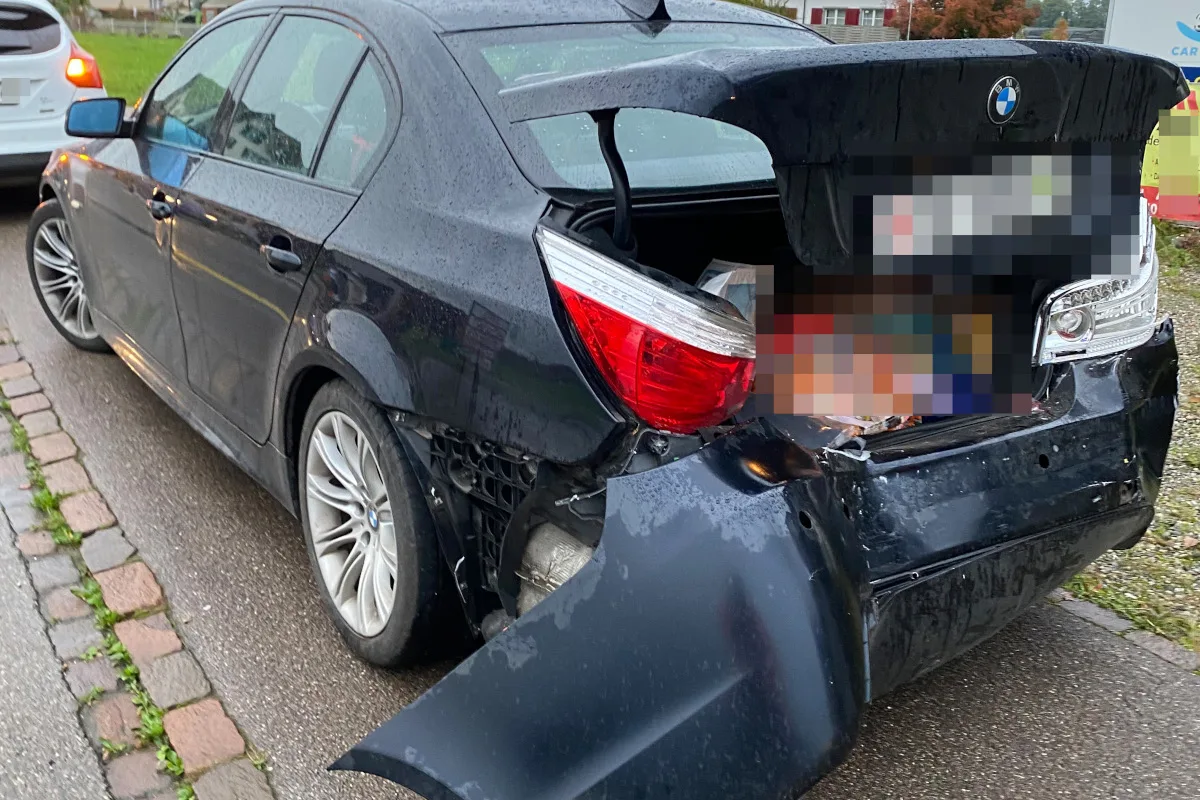 Egnach TG – Zwei Personen bei Auffahrunfall verletzt