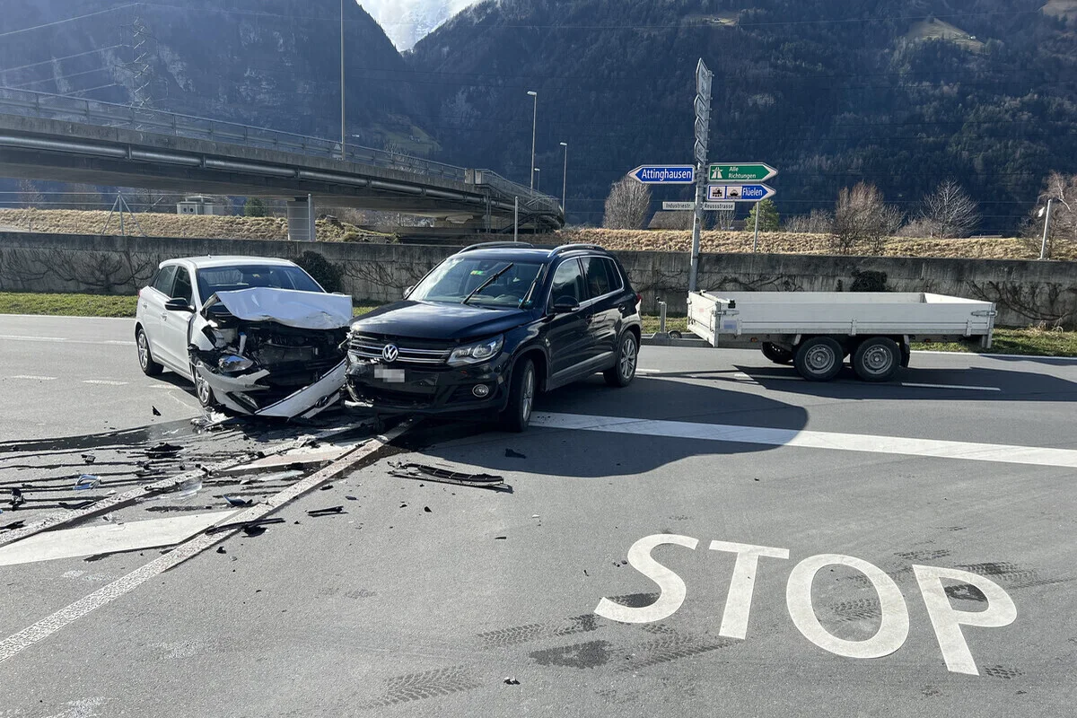 Unfall in Altdorf UR - Auto übersehen 