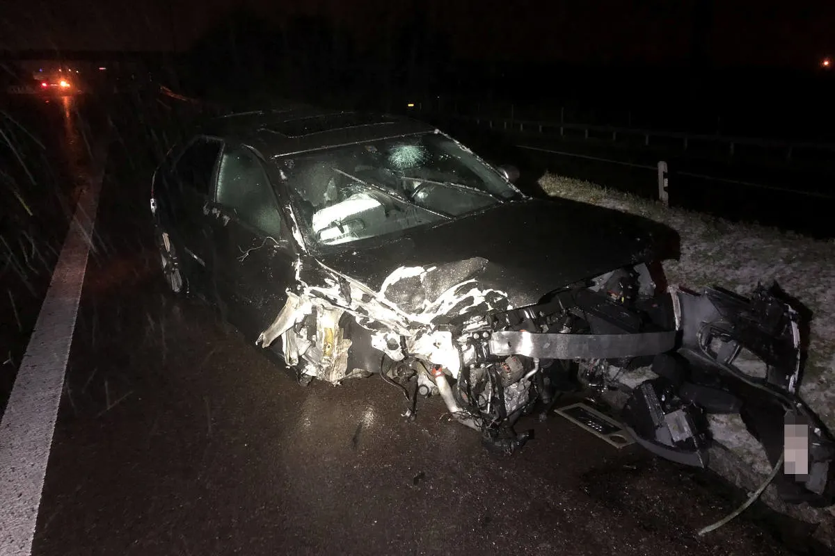 Rheinfelden / A3 AG - Heftige Auffahrkollision – 2 Personen verletzt