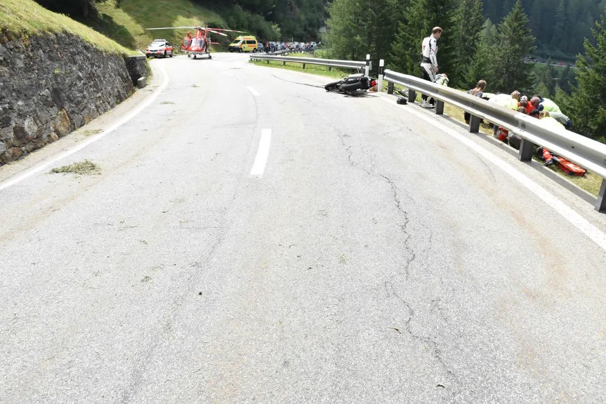 Poschiavo GR - Verletzter nach Selbstunfall mit dem Motorrad