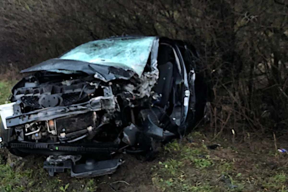 Lügde – Verkehrsunfall mit eingeklemmten Personen