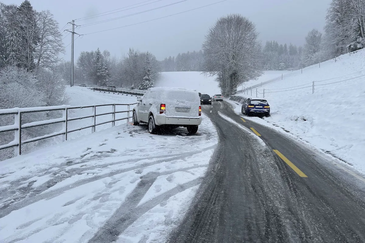 Appenzell Ausserrhoden – Fünf Unfälle auf winterlichen Strassen 