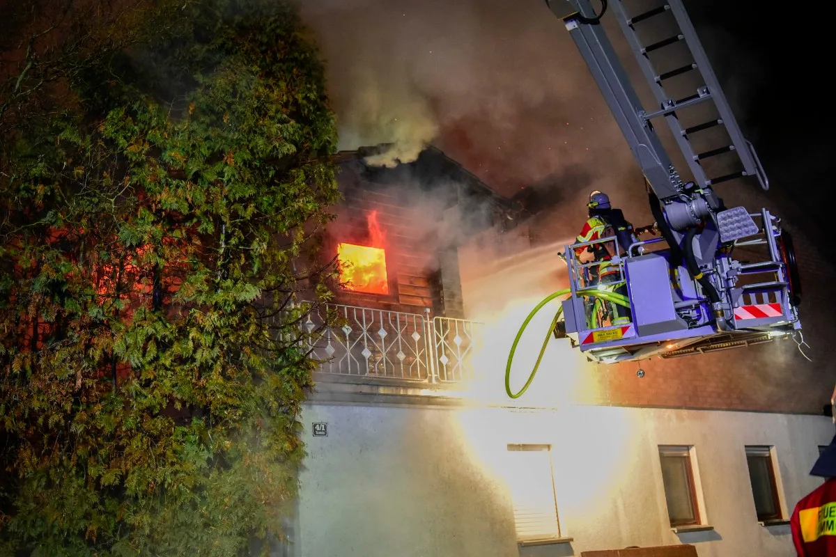 Simmozheim – Hoher Schaden bei Brand in Wohnhaus