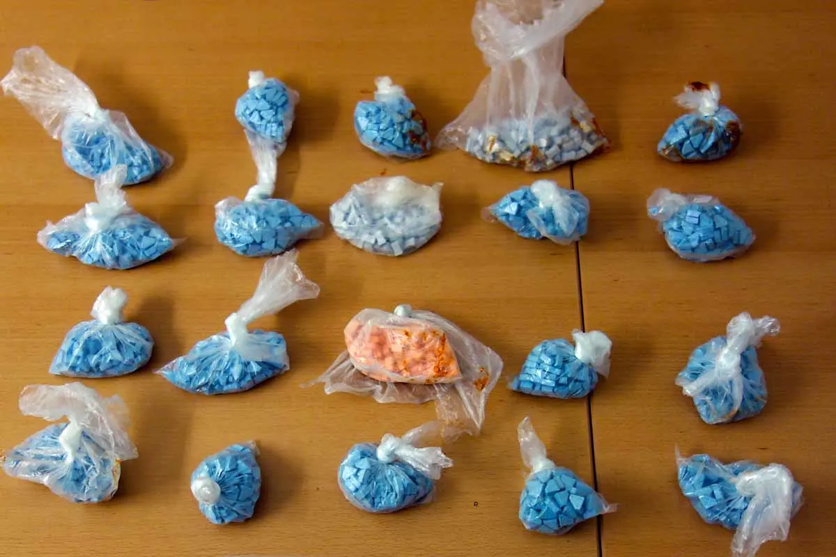 Nürnberg - Zoll stoppt 1 Kilogramm Ecstasy auf dem Weg in den Süden