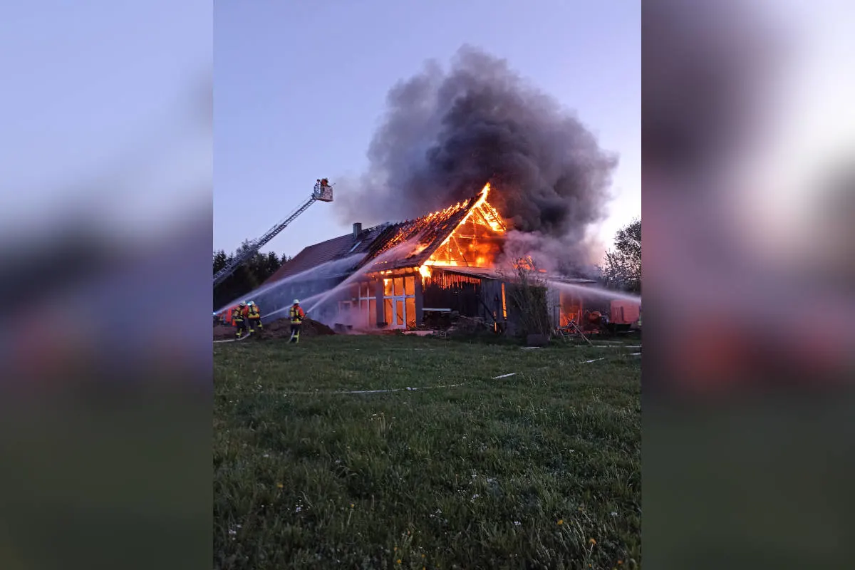 Wangen im Allgäu – Gebäudebrand im OT Leupolz-Ungerhaus