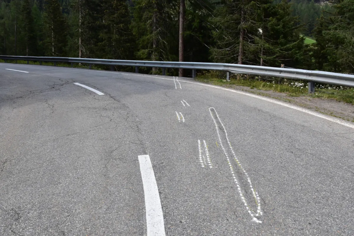 Sfazù GR - Mittelschwerverletzter Motorradfahrer nach Selbstunfall