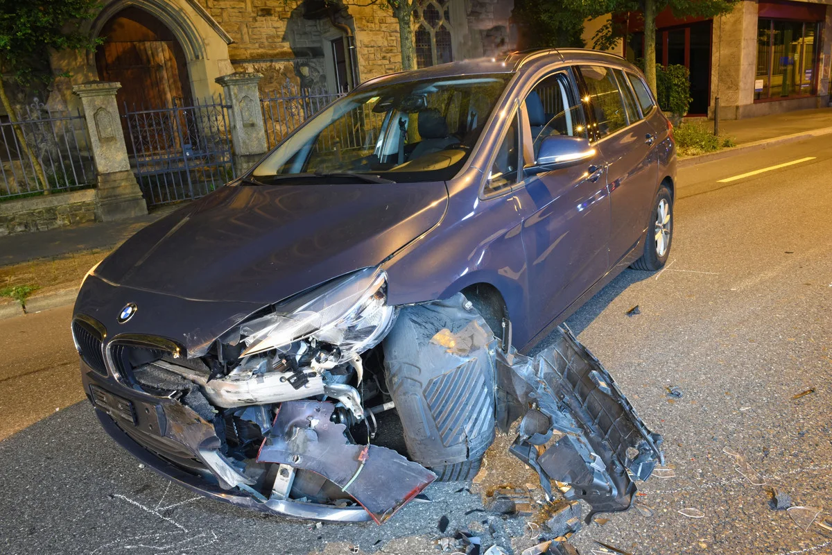 Stadt Luzern - Stark alkholisiert mit einem entgegenkommenden Auto kollidiert 