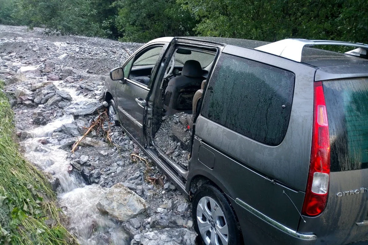 Unwetter im Kanton Freiburg – Sechs Menschen aus einer Schlammlawine in Jaun gerettet