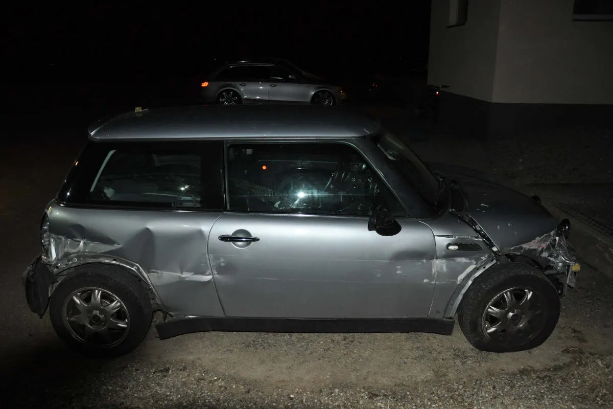 A1 bei Oensingen SO / Niederbipp BE – Lenker fährt nach Verkehrsunfall mit beschädigtem Auto davon