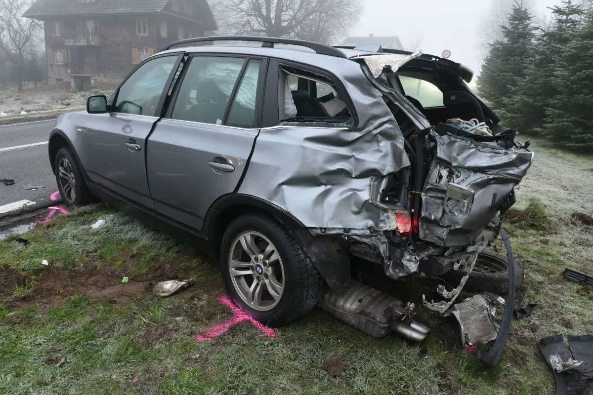 Rain LU - Drei Autos und Lastwagen an Unfall beteiligt