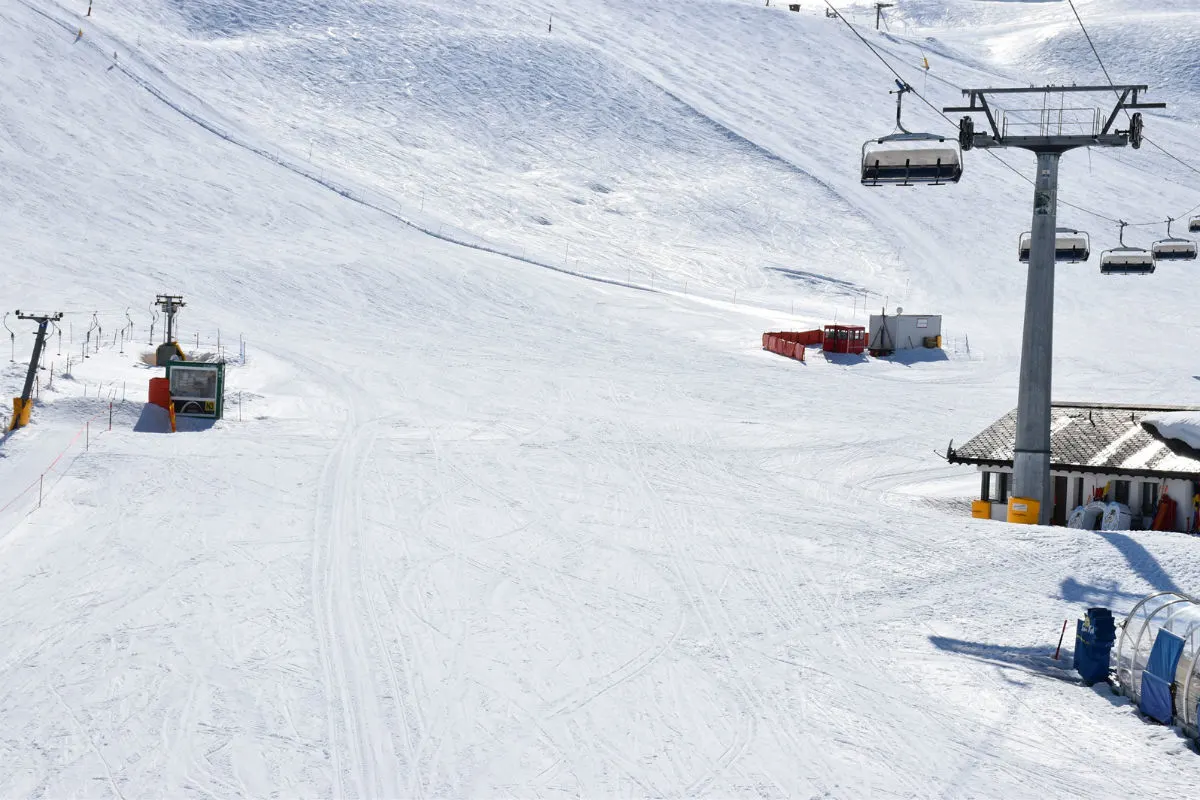 Samnaun GR - Zwei verletzte Wintersportler bei Skiunfall - Zeugenaufruf