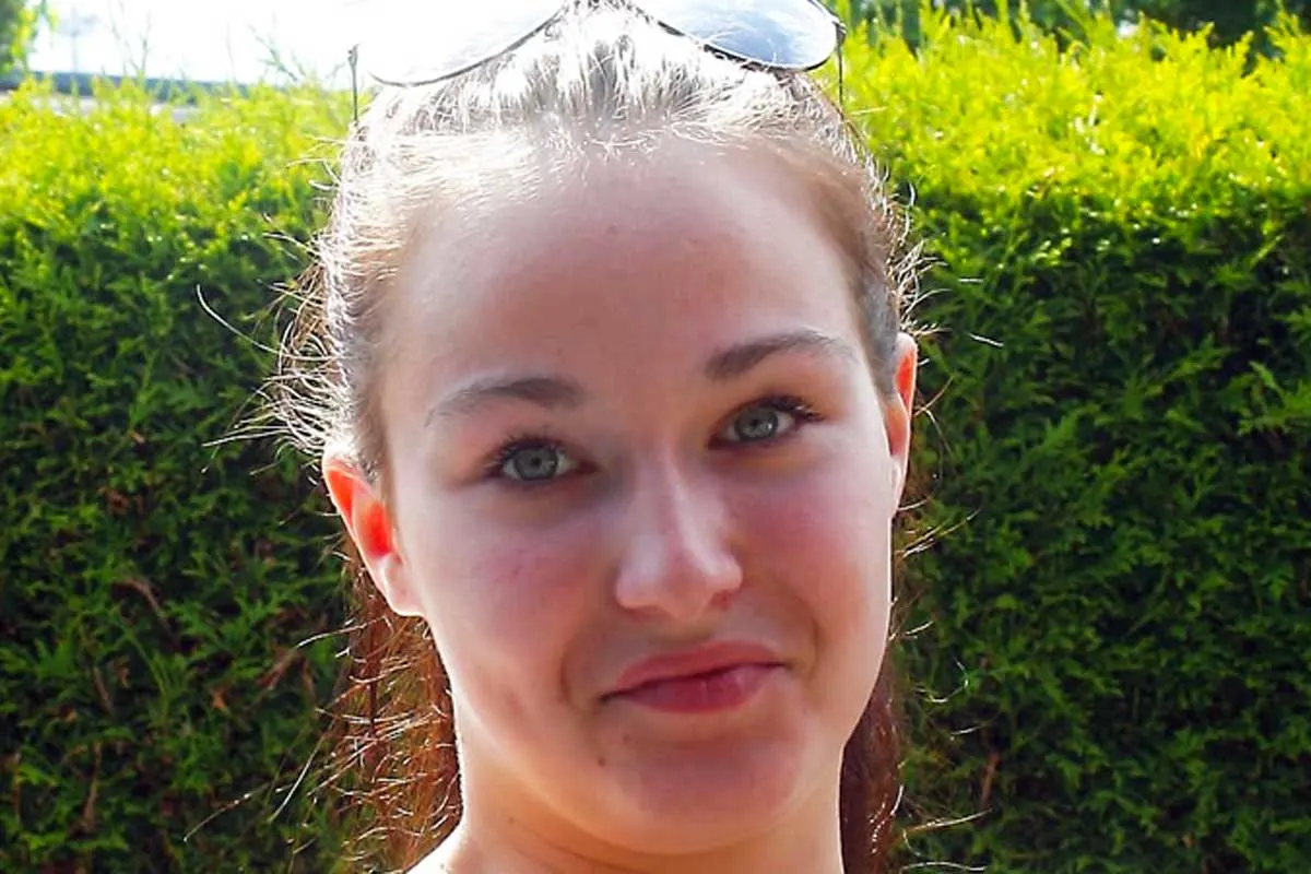 Bonn - Die 15-jährige Angelina P. vermisst