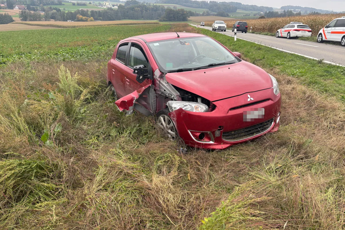 Herdern TG – Lenker landet nach Unfall im Feld