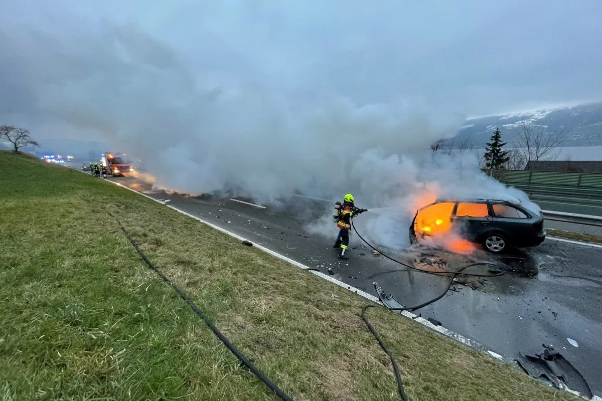 Immensee SZ - Autofahrer bei Auffahrkollision verletzt