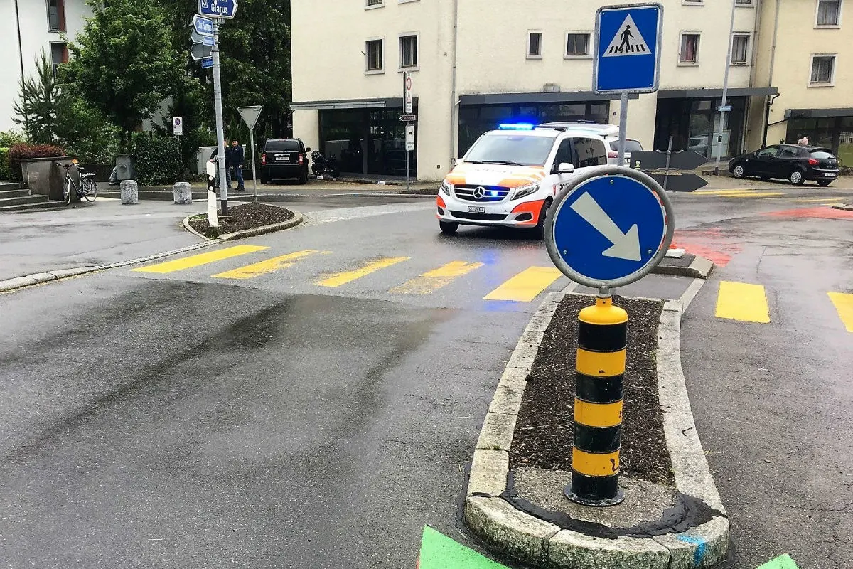 Mollis GL - Fussgängerin von Auto erfasst