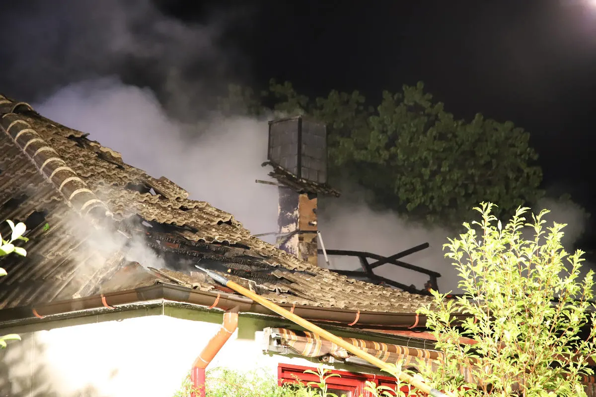 Seth – Großfeuer zerstört Einfamilienhaus – Drei Verletzte