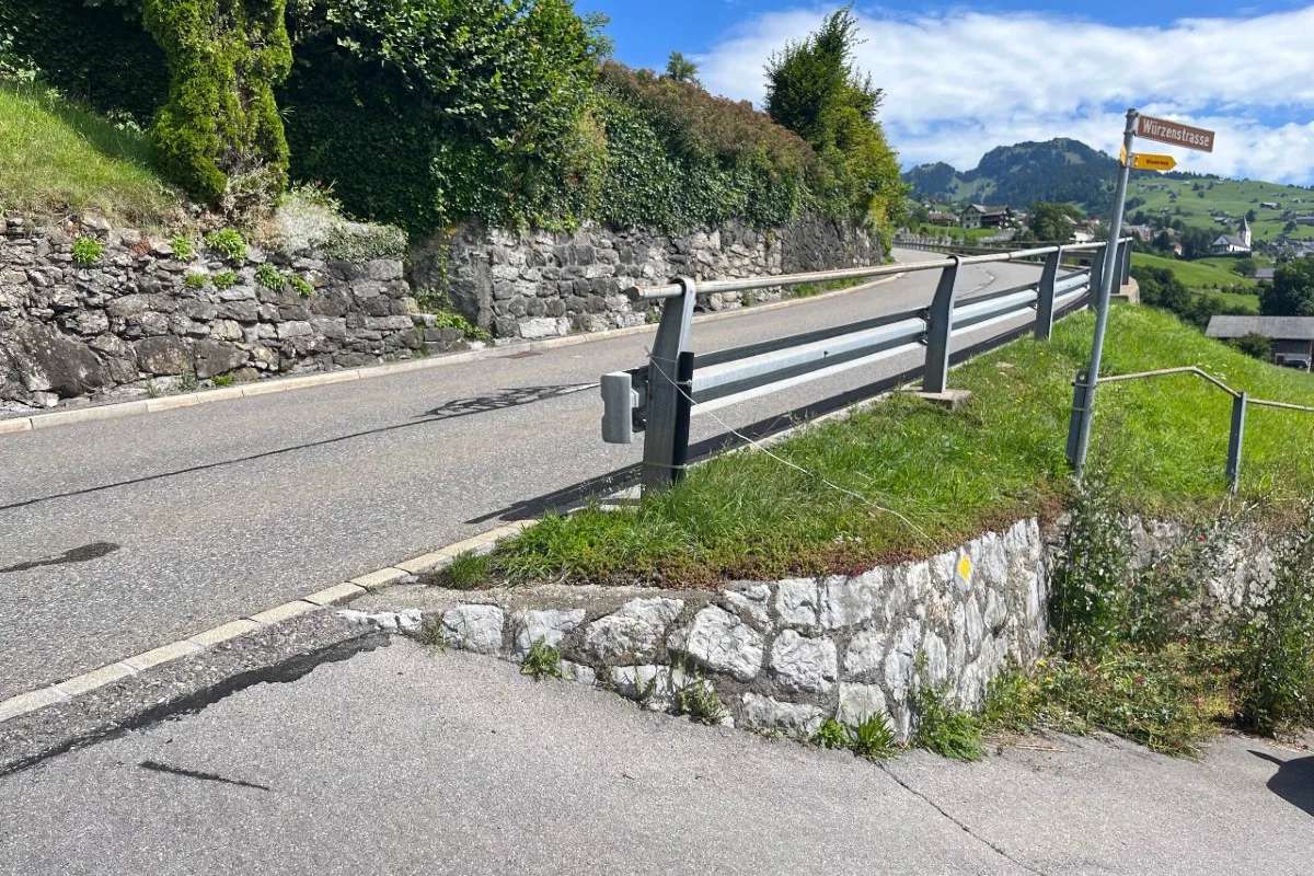  Amden SG - Mit Motorrad heute verunfallt