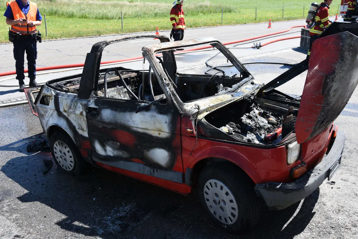 Rüthi SG – Auto während Fahrt in Brand geraten