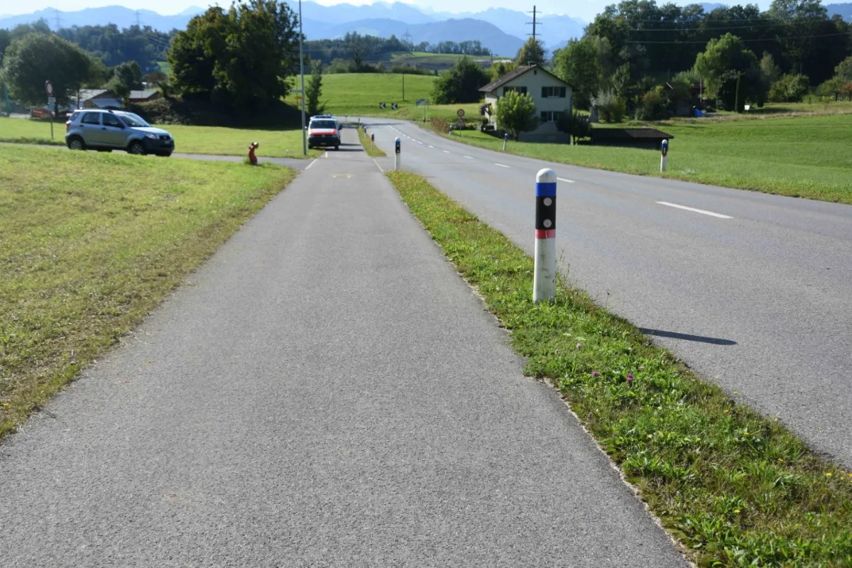 Unfall in Ermenswil SG - Autofahrer übersieht Velofahrer