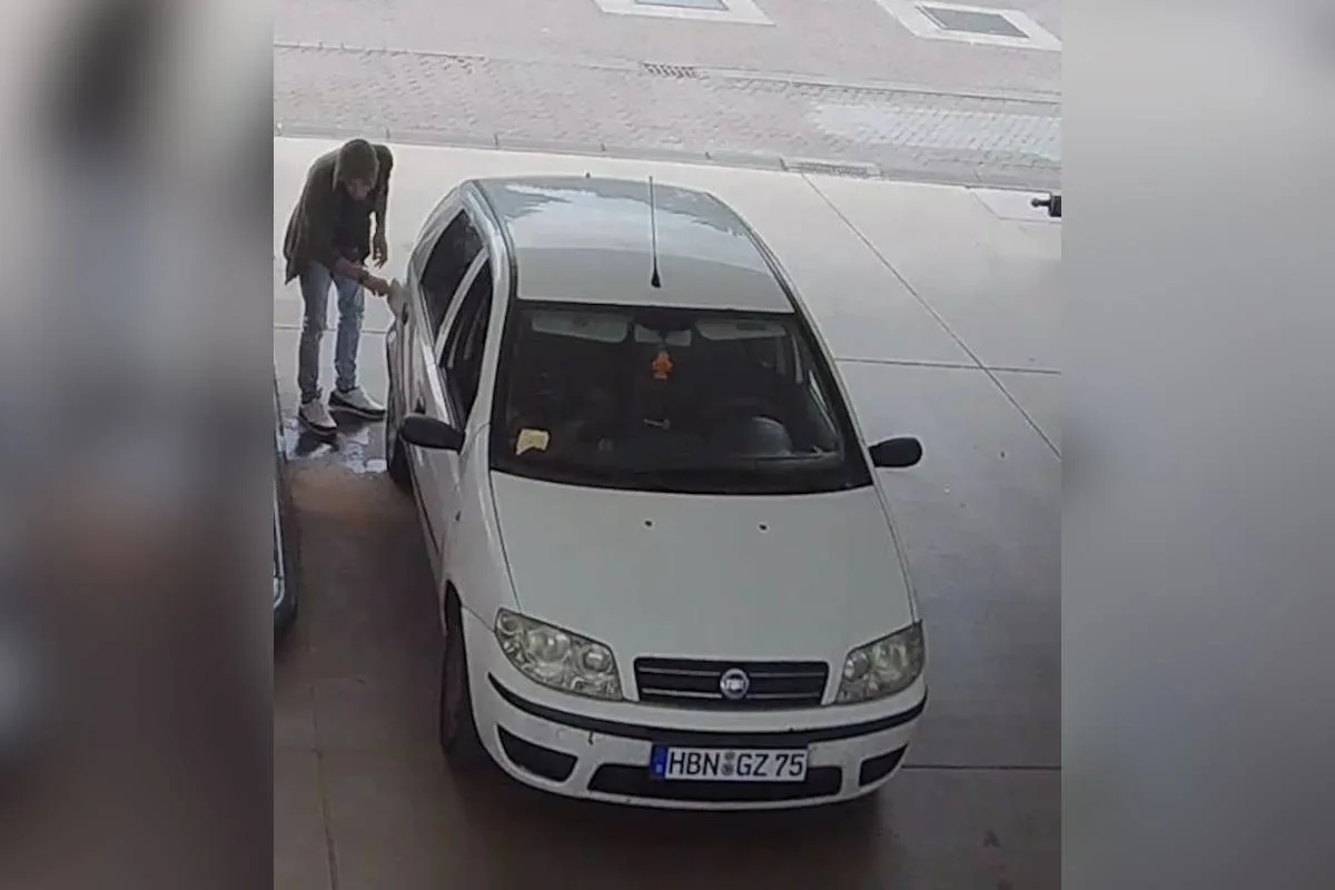 Arnstadt – Öffentlichkeitsfahndung nach Tankbetrug – Wer erkennt diese Personen oder das Fahrzeug?
