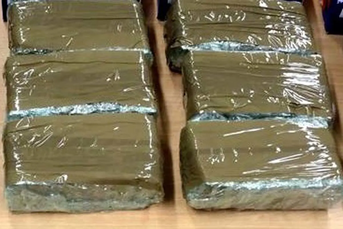 Aachen - Heinsberg - Bundespolizei nimmt zwei Drogenschmuggler mit über 9 Kilogramm Haschisch in einem Schwarzmarktwert von über 45.000 Euro fest
