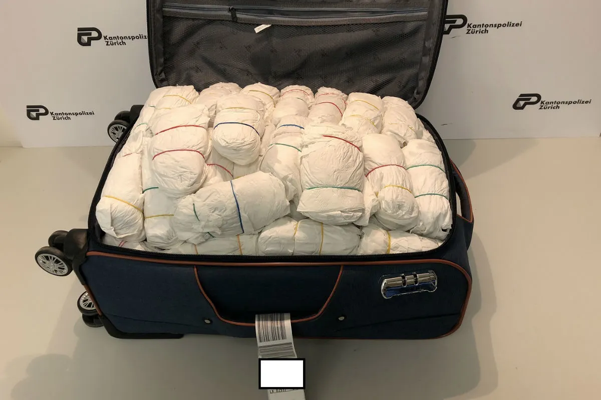 Zürich Flughafen - Junge Khat-Schmugglerinnen verhaftet